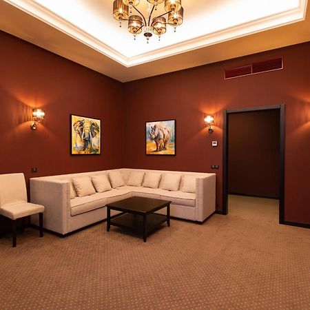 Tsunami Spa Hotel Dnipro Exterior foto