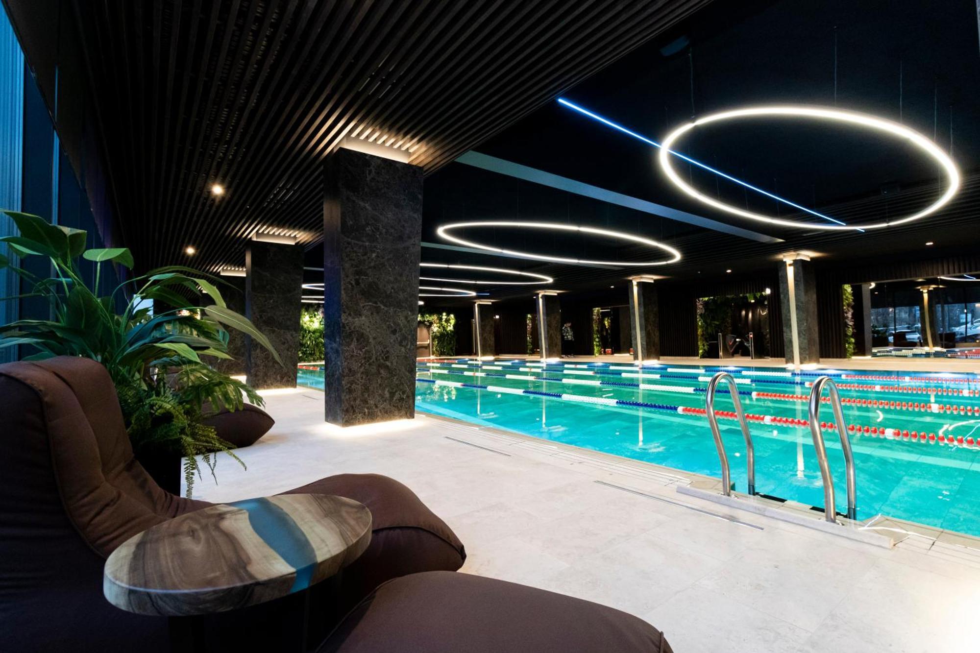 Tsunami Spa Hotel Dnipro Exterior foto