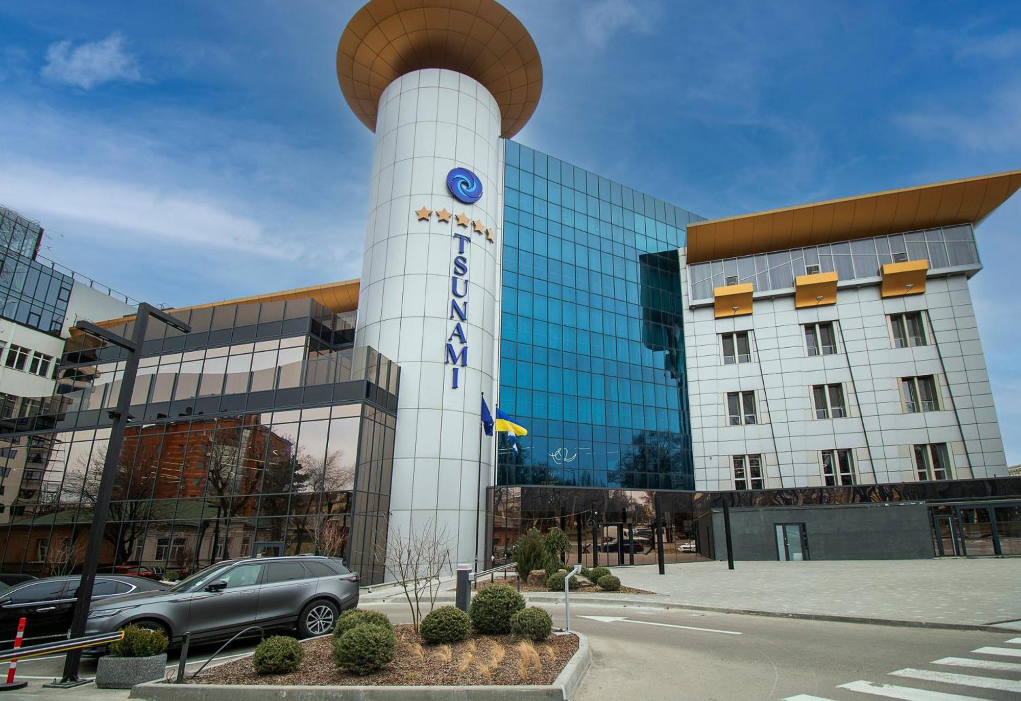 Tsunami Spa Hotel Dnipro Exterior foto